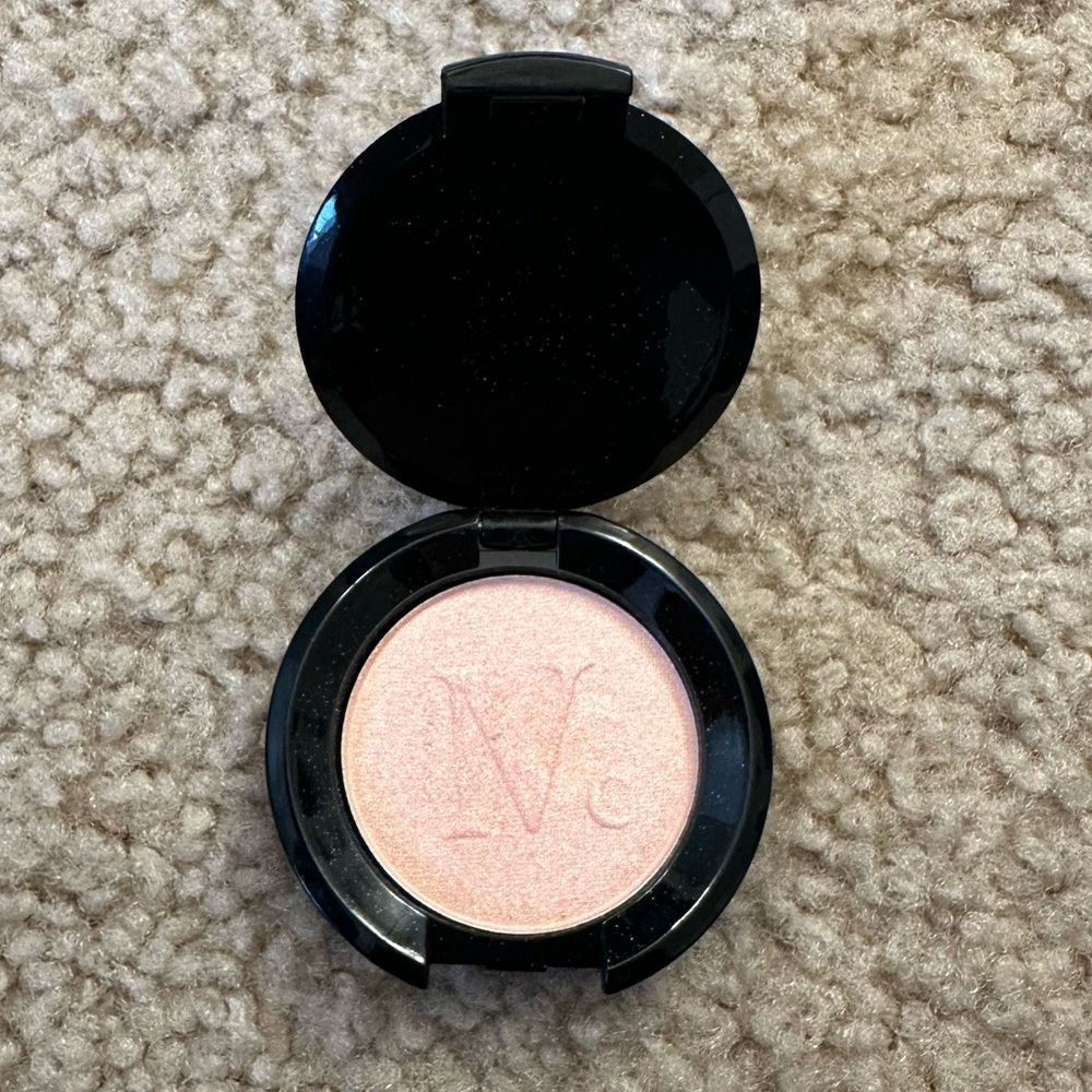 Nomad Kiss of Sun Highlighter- Balmoral Beach